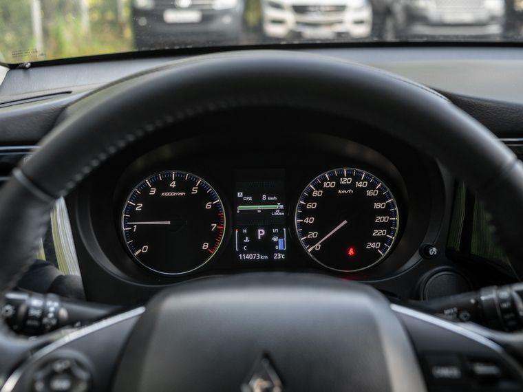 Mitsubishi Outlander,  - вид 4