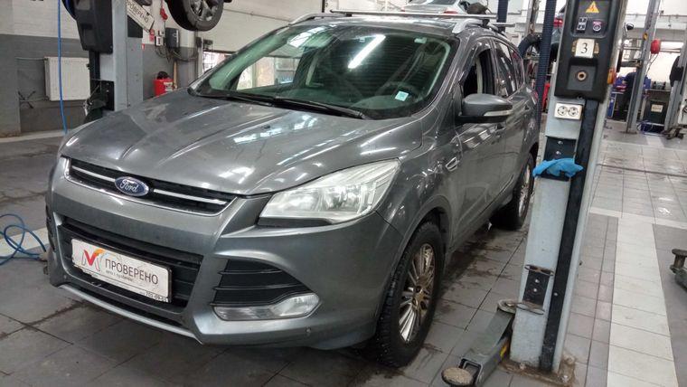 Ford Kuga 2013 года, 240 421 км - вид 1