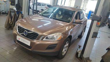 Volvo XC60 2011 года, 242 401 км - вид 1