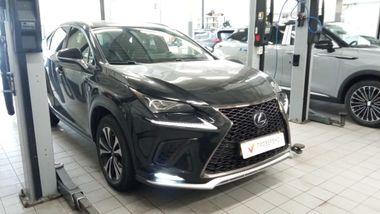 Lexus NX 2018 года, 60 990 км - вид 2