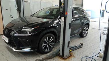 Lexus NX 2018 года, 60 990 км - вид 1