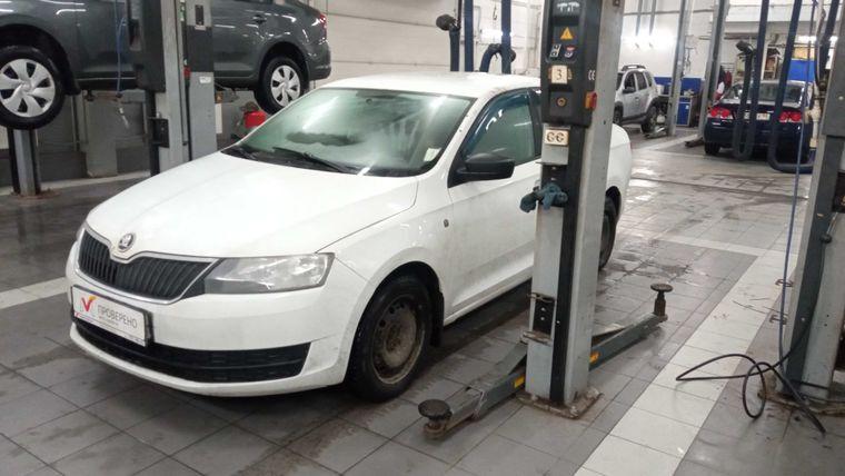 Skoda Rapid 2016 года, 225 000 км - вид 1
