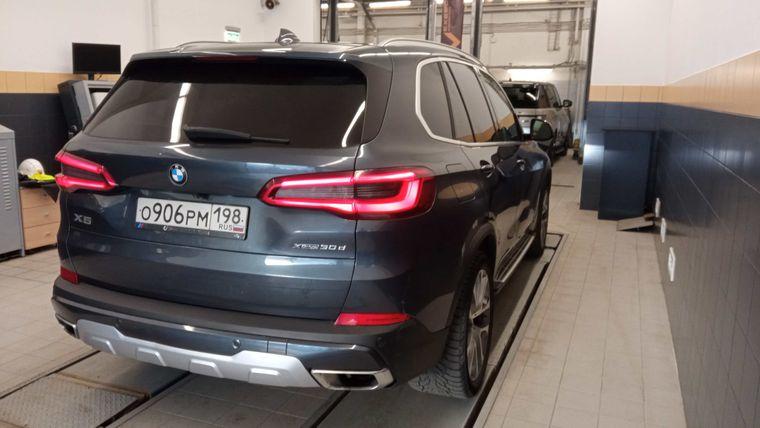 BMW X5, 2019 - вид 2
