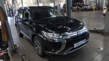 Mitsubishi Outlander 2019 года, 90 019 км - вид 2