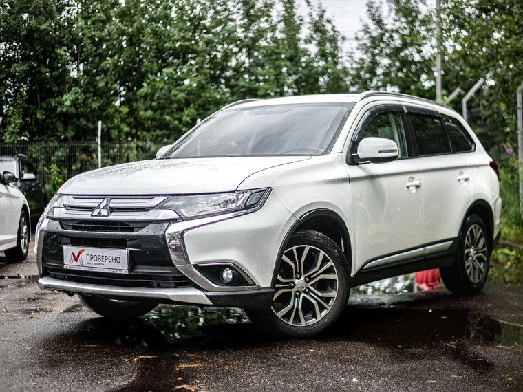Mitsubishi Outlander 2015 года, 180 965 км - вид 1