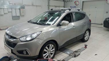 Hyundai ix35 2011 года, 211 000 км - вид 1