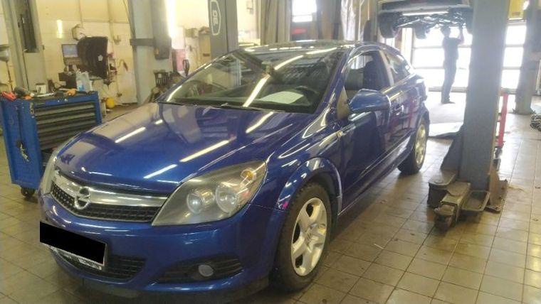 Opel Astra GTC 2010 года, 155 462 км - вид 1