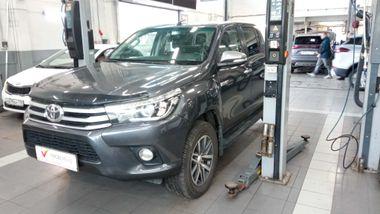 Toyota Hilux 2015 года, 132 325 км - вид 1