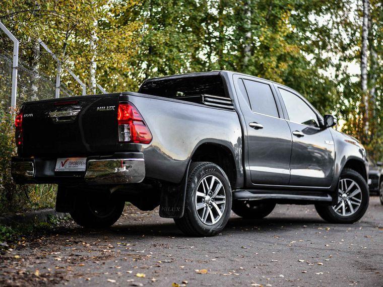 Toyota Hilux 2015 года, 132 325 км - вид 2