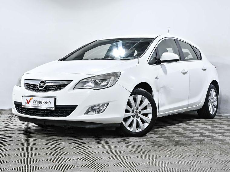 Opel Astra, 2011