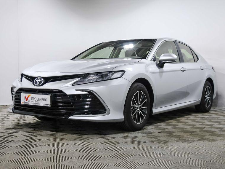 Toyota Camry, 2023