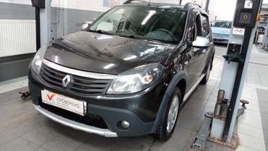 Renault Sandero Stepway 2014 года, 88 105 км - вид 1