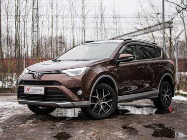 Toyota RAV4 2017 года, 200 858 км - вид 1