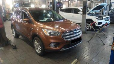 Ford Kuga 2016 года, 136 452 км - вид 2