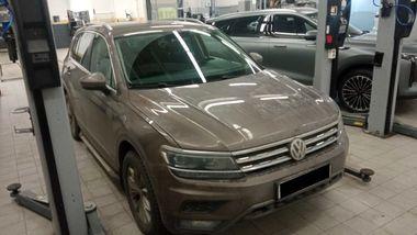 Volkswagen Tiguan 2017 года, 161 292 км - вид 2