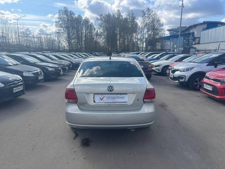 Volkswagen Polo, 2015 - вид 4