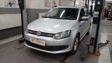 Volkswagen Polo 2015 года, 274 335 км - вид 1