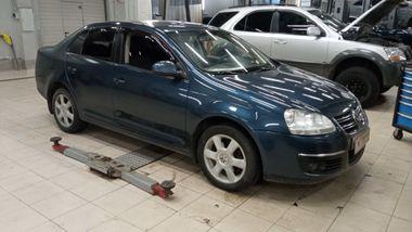 Volkswagen Jetta 2009 года, 367 965 км - вид 2