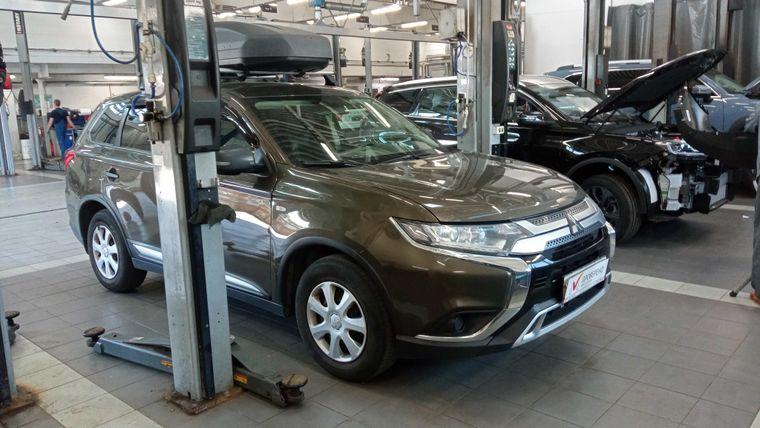 Mitsubishi Outlander 2019 года, 165 113 км - вид 2