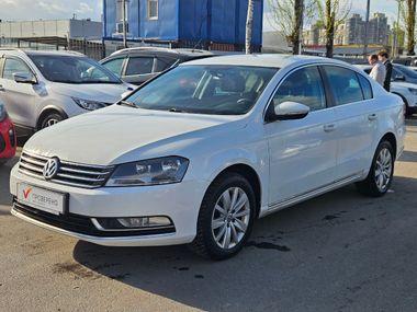 Volkswagen Passat 2012 года, 232 874 км - вид 1