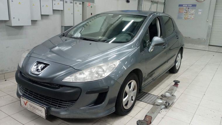 Peugeot 308 2008 года, 261 205 км - вид 1