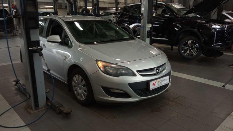 Opel Astra 2013 года, 201 358 км - вид 2