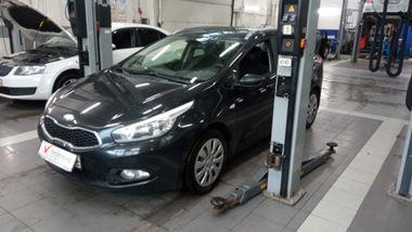 Kia Ceed 2013 года, 123 300 км - вид 1