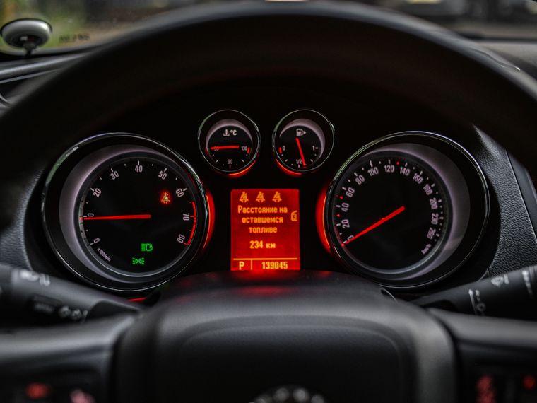 Opel Insignia,  - вид 4
