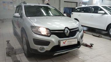 Renault Sandero Stepway 2017 года, 200 000 км - вид 2