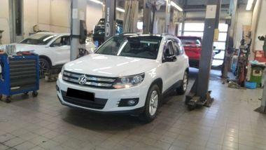 Volkswagen Tiguan 2013 года, 180 045 км - вид 1