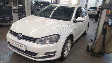 Volkswagen Golf 2014 года, 209 176 км - вид 1