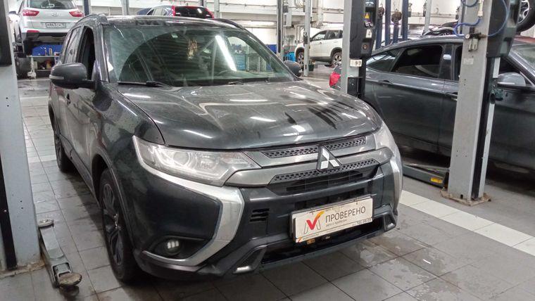 Mitsubishi Outlander 2021 года, 185 985 км - вид 2
