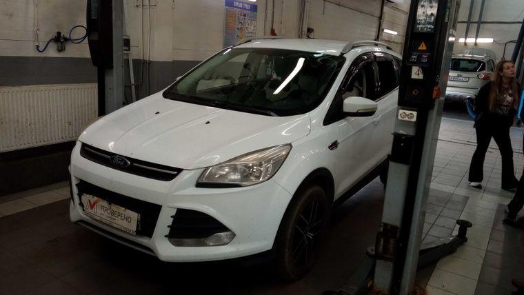 Ford Kuga 2014 года, 227 473 км - вид 1
