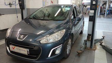 Peugeot 308 2011 года, 246 948 км - вид 1