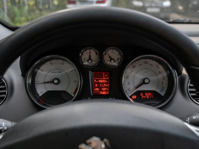 Peugeot 308,  - вид 4