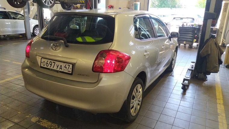 Toyota Auris,  - вид 2