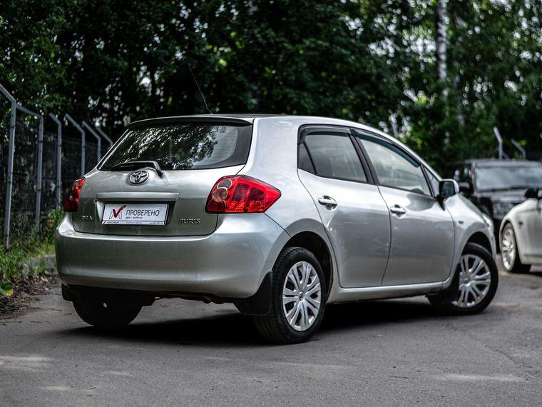 Toyota Auris,  - вид 1