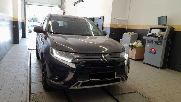 Mitsubishi Outlander, 2022 - вид 1