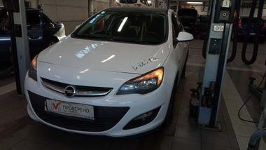 Opel Astra 2014 года, 174 500 км - вид 1