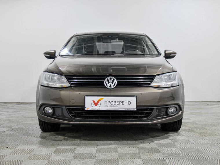 Volkswagen Jetta 2011 года, 135 950 км - вид 2