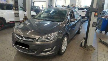 Opel Astra 2014 года, 43 889 км - вид 1