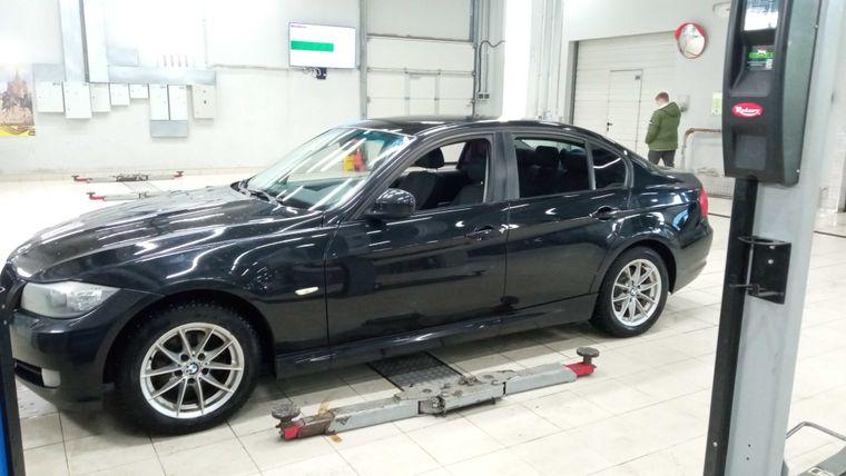 BMW 3 серия 2010 года, 260 000 км - вид 1
