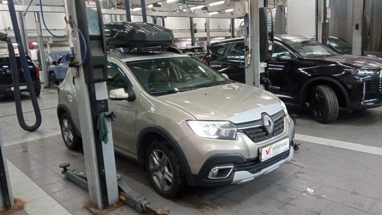 Renault Sandero Stepway 2021 года, 68 655 км - вид 2
