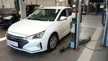 Hyundai Elantra 2019 года, 264 985 км - вид 1