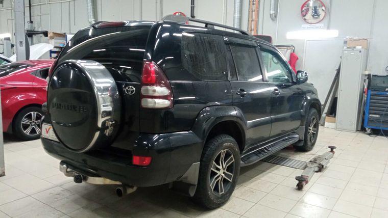Toyota Land Cruiser,  - вид 2