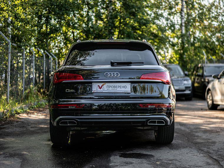 Audi Q5L,  - вид 4