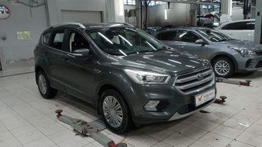 Ford Kuga 2018 года, 104 300 км - вид 2