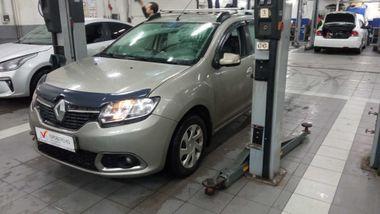 Renault Sandero 2015 года, 76 400 км - вид 1