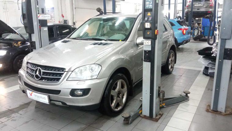 Mercedes-Benz M-класс 2006 года, 372 999 км - вид 1