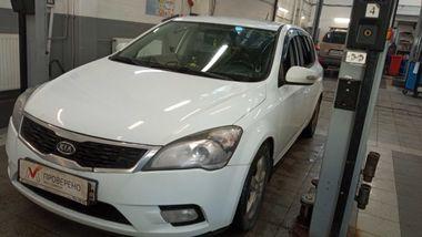 KIA Ceed 2012 года, 242 139 км - вид 1